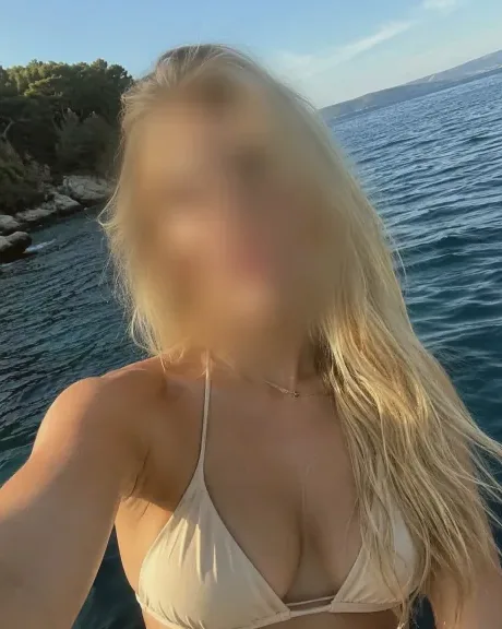Aya, 27 anni